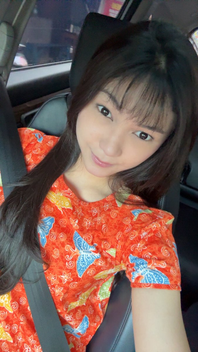 _reginawilian's tweet photo. selamat hariii batikkk 😍🩷🩷 https://t.co/DUJGxea4z6