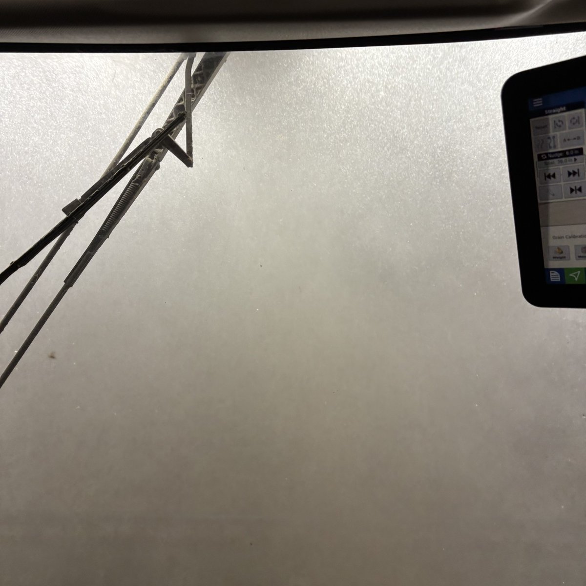 robkiefer24's tweet photo. Thank the good lord for autosteer! @AgLeaderTech https://t.co/QigD5IqMjo
