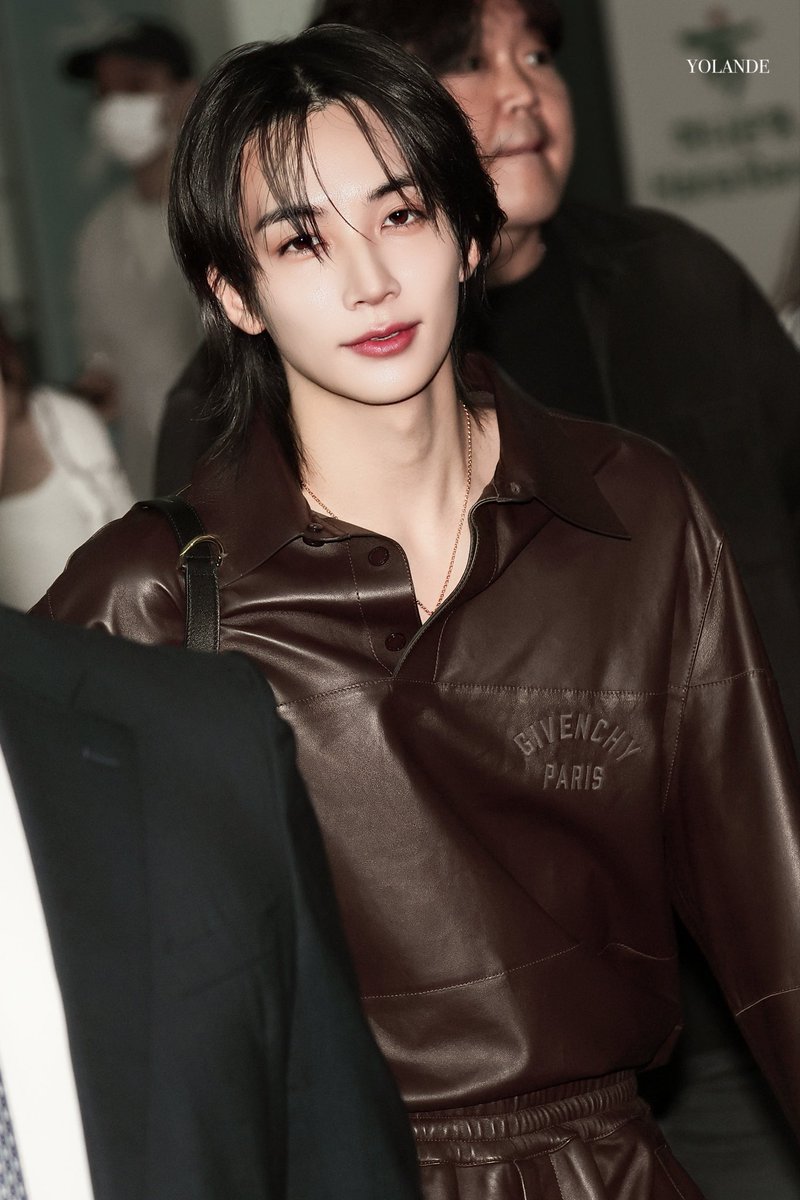 Svt_yolande's tweet photo. 260930
#JEONGHAN #세븐틴 #정한 #ジョンハン #SEVENTEEN @pledis_17 https://t.co/OhimN7dgQU