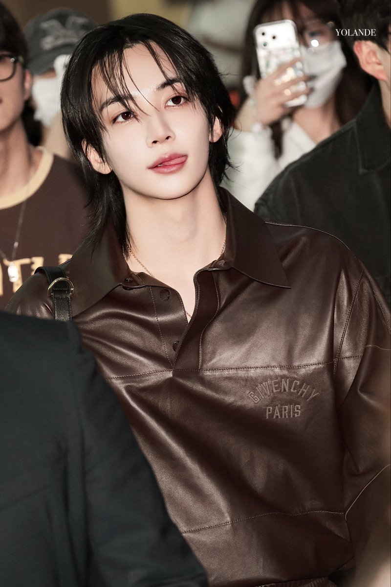Svt_yolande's tweet photo. 260930
#JEONGHAN #세븐틴 #정한 #ジョンハン #SEVENTEEN @pledis_17 https://t.co/1tpxZWKM07