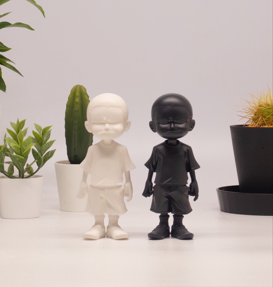 ZArtpresto's tweet photo. 明日、明後日で行うバウンドマン様主催のイベント「服フェス」に出店します！

KLAMP STUDIOオリジナルフィギュア【KOZO】を

・マットブラック…15体
・マットホワイト…15体

合わせて30個販売します！
（KLAMP STUDIOブースではクレジットカードとQR決済のみとなります）

よろしくお願いします！ https://t.co/tUSrUOsv5L