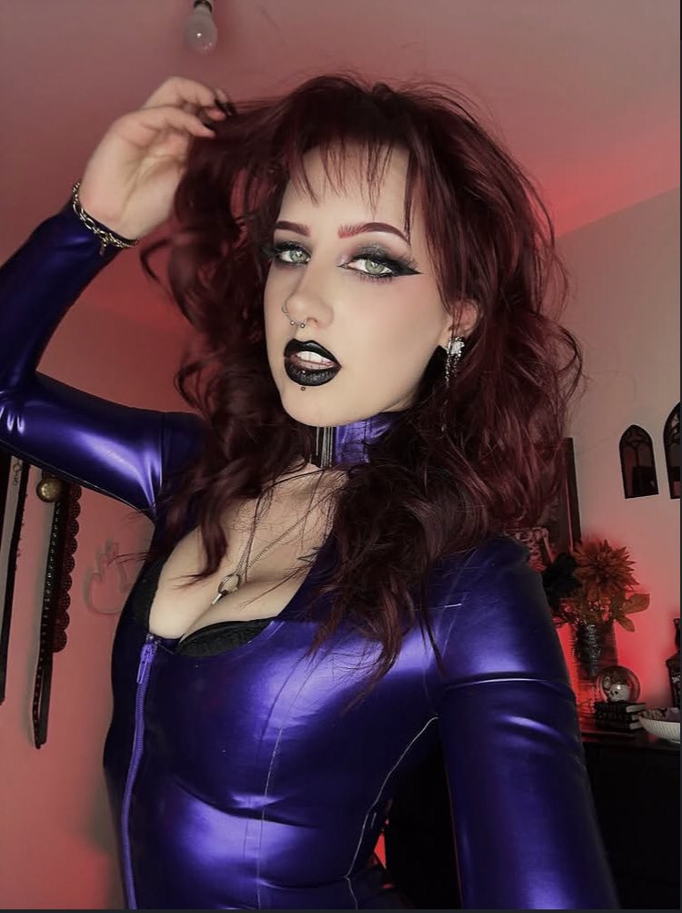 mist4sub's tweet photo. I prefer you weak and broken😈🔐 https://t.co/cUOMy8MUiy