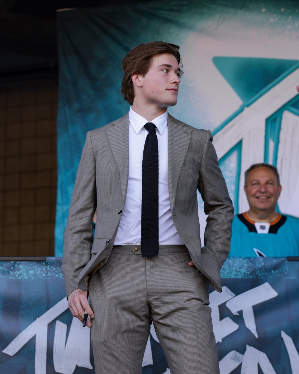 Captain Macklin 😎 
 [📷](https://pbs.twimg.com/media/HTlcZcAaYAA3QRH.jpg) https://pbs.twimg.com/media/HTlcZcAaYAA3QRH.jpg https://pbs.twimg.com/media/HTlcZcAaY
