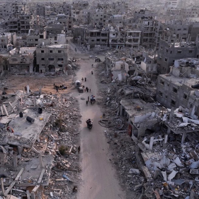 JimmyJ4thewin's tweet photo. 🚨 Joe Rogan to UFC fighter Sean Sharaf on his podcast:

“It’s a horrific injustice against humanity… 90% of Gaza is gone.” https://t.co/Bp6aAxVUHW