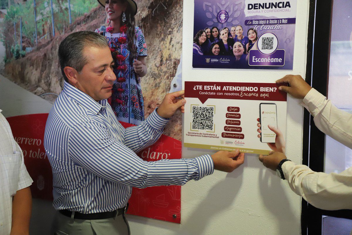 ContraloriaGro's tweet photo. ¡En #ContraloríaGro también escuchamos tu voz!

El Secretario de #ContraloríaGro, @FranciscoGSZ, encabezó la instalación del Buzón Digital de Contraloría Social en las oficinas de la dependencia, fortaleciendo este canal directo para que la ciudadanía pueda compartir quejas, https://t.co/YA2QqvfdJj