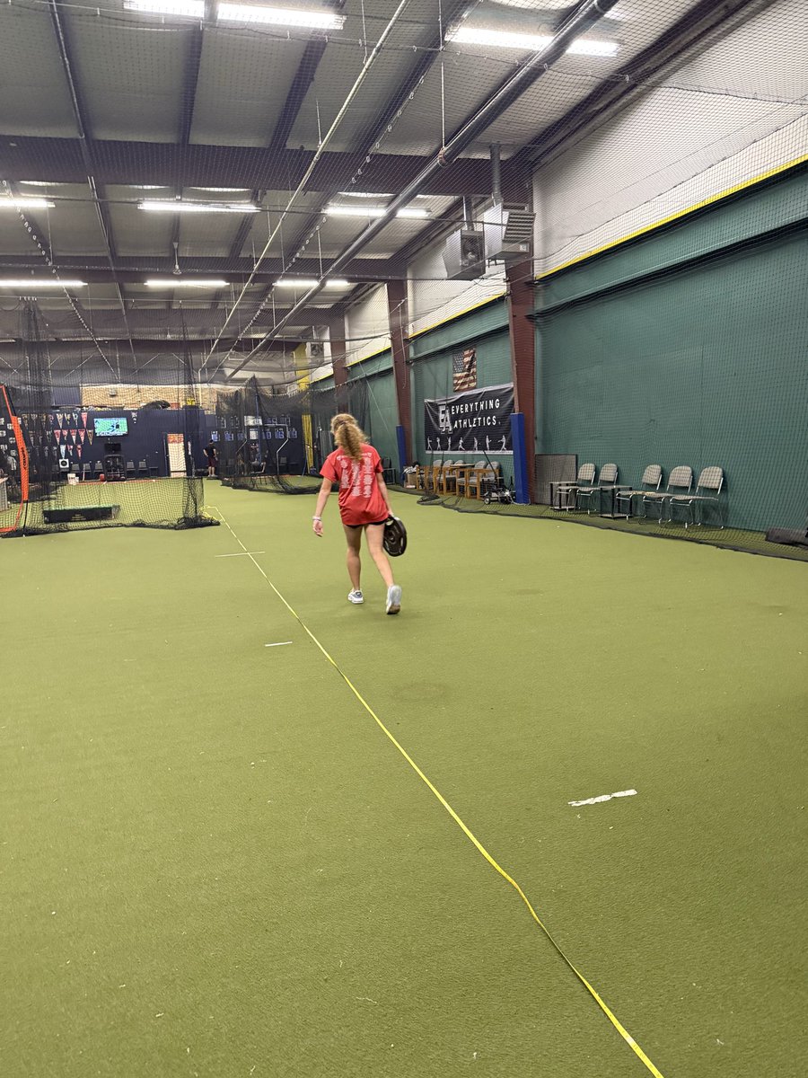 mchevier2030's tweet photo. What did you do today to get stronger for tomorrow? @RMackes #inthelab https://t.co/HEaSX8ieYP