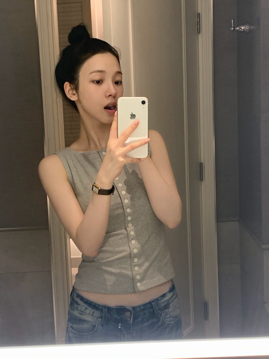 bvkayin's tweet photo. Good morning, peeps! <333* https://t.co/EaBk3GZXLu