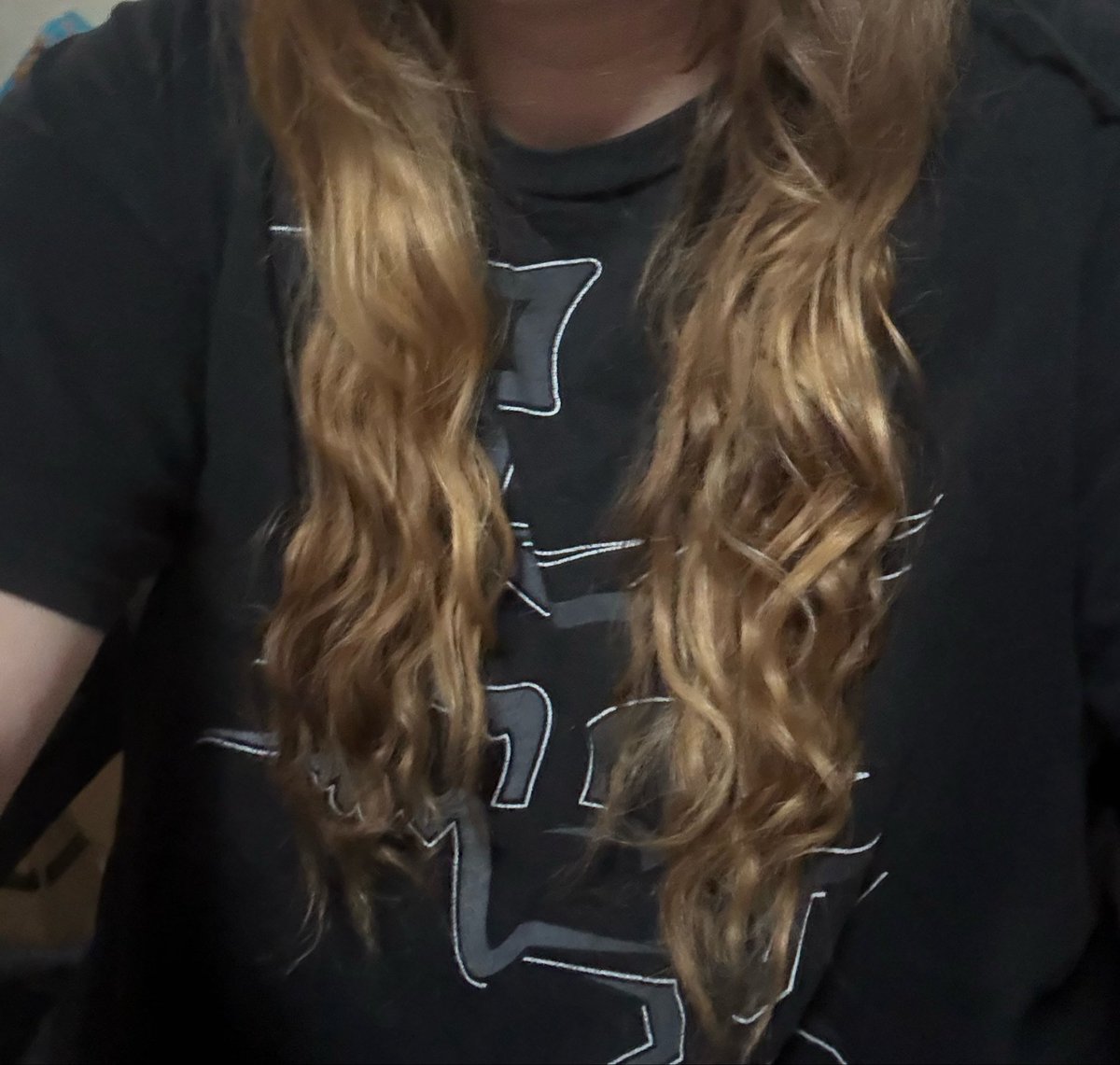 engelskrieg14's tweet photo. @korrina92 Yayyy 😄 I remember when it was all black I thought your natural was light brown. But this is awesome. Mine is a weird soup of many colors https://t.co/tb1kKwVnYe