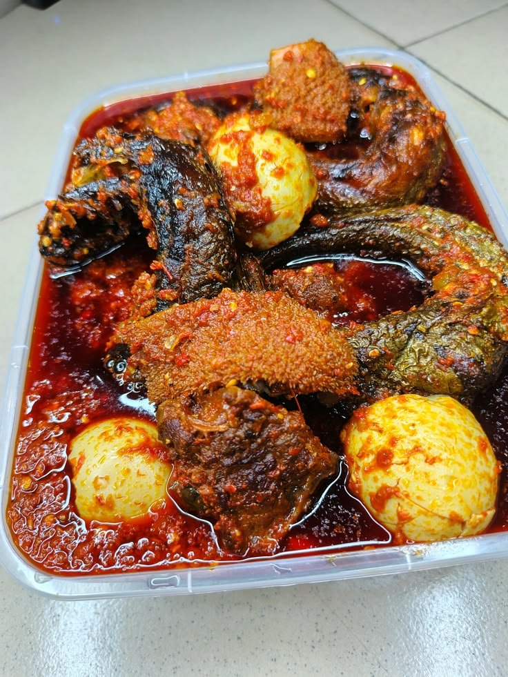 Foodlicious_kit's tweet photo. A bowl made for serious food lovers. ❤️‍🔥
Our rich and flavour-packed Ofada sauce, generously loaded with eggs, assorted meats and fishes. Every spoonful is packed with that bold, authentic Nigerian flavour you can’t forget. 🔥

Foodlicious Kitchen; From Our Pot to Your Stomach. ❤️ https://t.co/VwO8SHSIsO