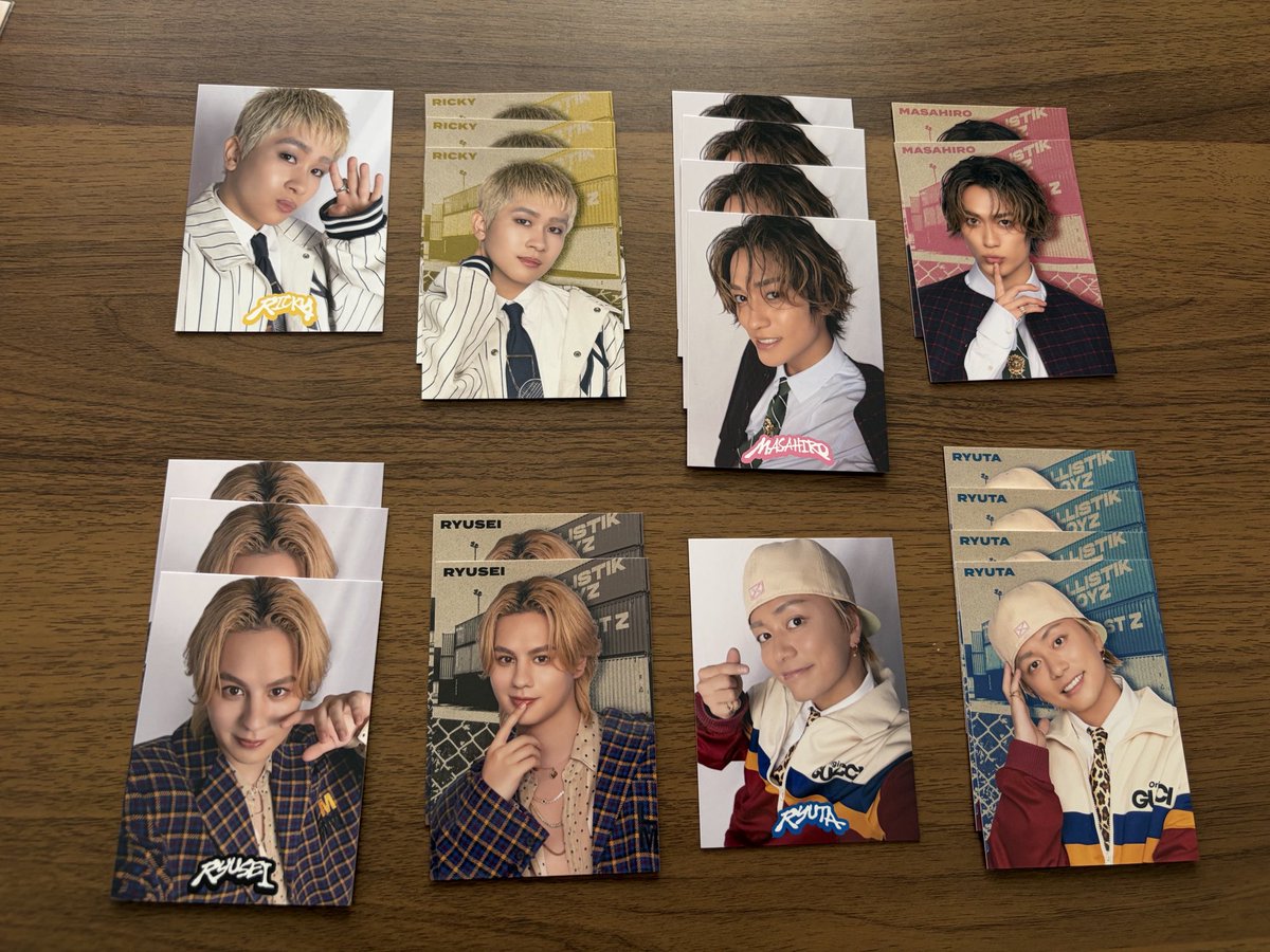 amimi0716's tweet photo. BALLISTIKBOYZ
BEAT BLAST Z〜Our PIace〜
フォトカード

譲→画像のもの
　　（奥田力也、砂田将宏、海沼流星、
　　　日高竜太）

求→加納嘉将、松井利樹or買取

10/18（日）神戸アリーナでの交換希望です！

#BALLISTIKBOYZ https://t.co/daZR8tEnBt