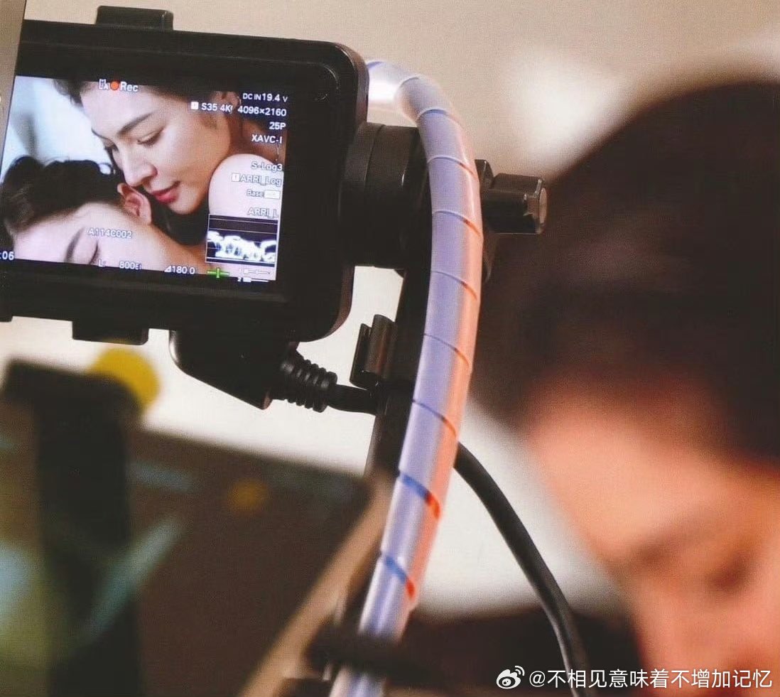 faye_yoko24's tweet photo. With every click of the camera, their souls intertwined in a silent embrace, radiating a love so pure and profound that it overflowed from the screen and warmed even the most distant hearts.🎥🎬♥️

#FayeYoko 
#BabeBies https://t.co/gr6aEq9a98