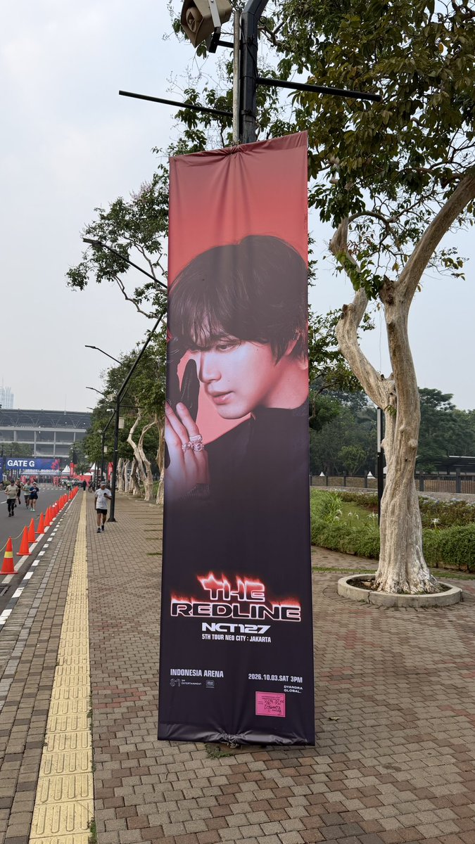 icariz's tweet photo. See you soon @NCTsmtown_127 

#THEREDLINE_JAKARTA #JAEHYUN #HAECHAN https://t.co/L6qsmKj6TT