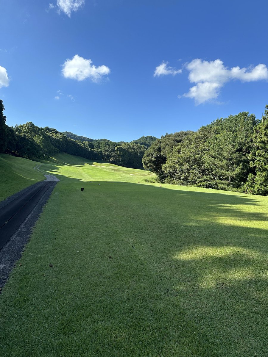 apro8_happyboy's tweet photo. 今日は
休み貰って⛳️ https://t.co/nJK9DJkXSr