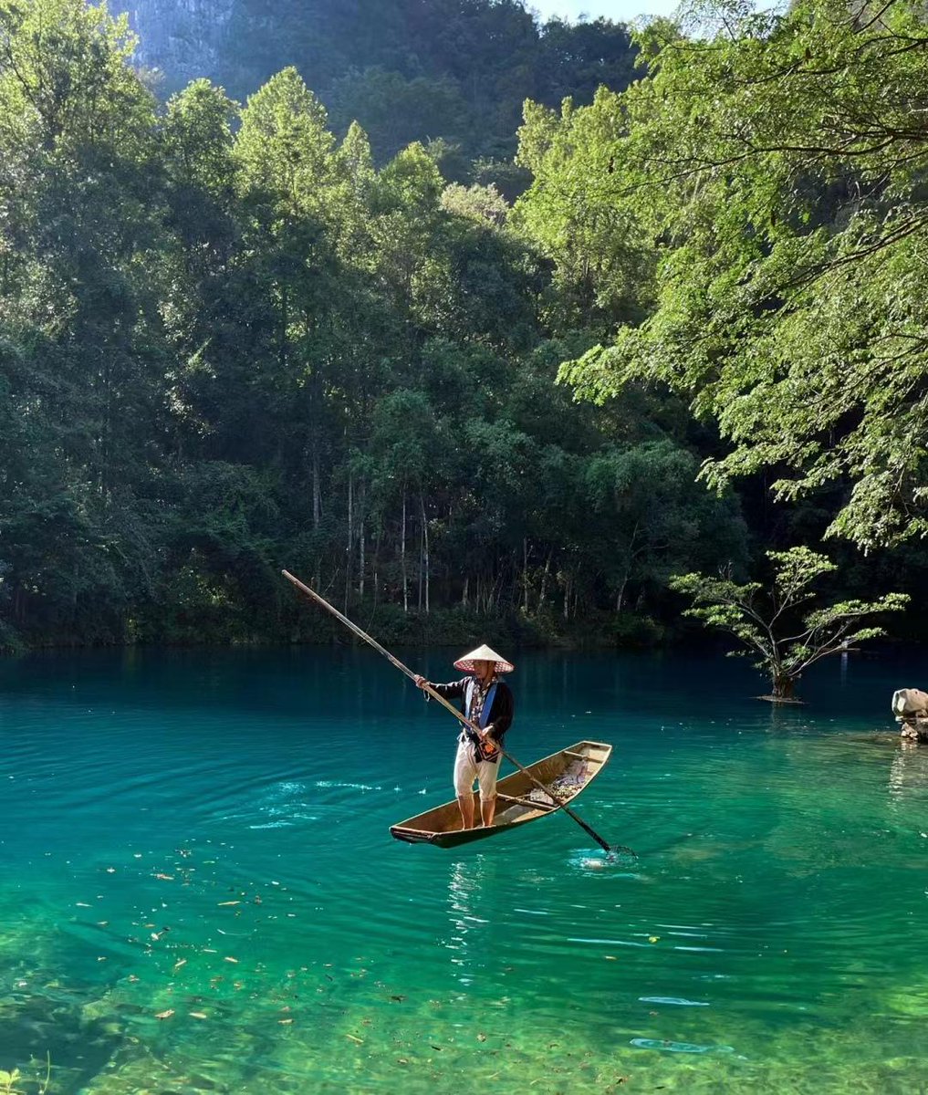 micha93872's tweet photo. [The wandering river poet charmingly navigates through dreamy waters, leaving soft ripples of poetic vibe—so cozy!] https://t.co/nrS0SSoTUV