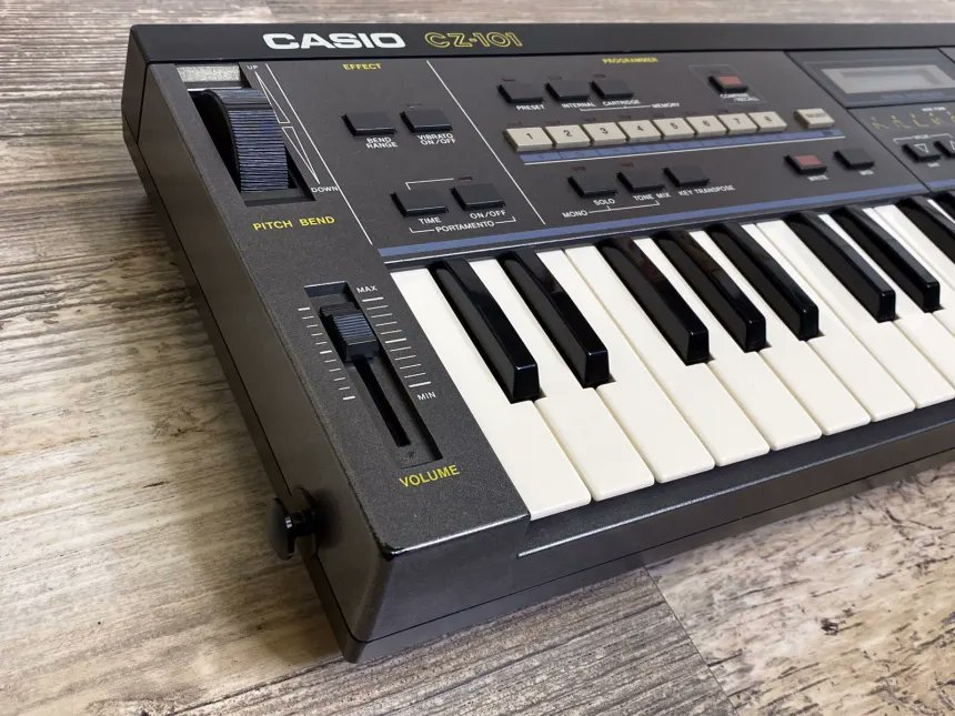 cendelsharp's tweet photo. @czfortythree i see your name i only thing i think of is the casio synths from the 80s https://t.co/EH67ehDv3n