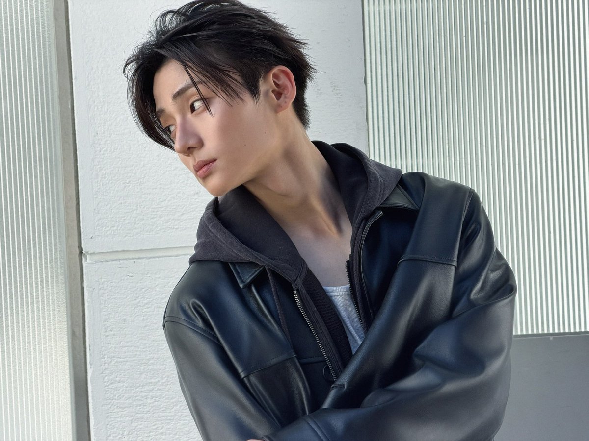pagesangwon's tweet photo. #SANGWONdaily 🥀friday morning🌥️

#SANGWON #상원 #알파드라이브원     #ALPHADRIVEONE #ALD1 https://t.co/0Mi7gHoYXg