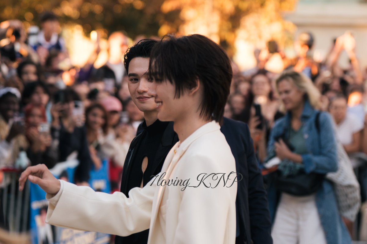7loving_KNP's tweet photo. He always looks Namping like he holds the sky. 🖤🤍
 
You did amazing tonight!!!!

#KengNamping #KengHarit #nampingster @Schiaparelli 
#Schiaparelli #PFW
#SchiaparellixKENGNAMPING
Photo cr: phabiosphoto_ on IG https://t.co/EZ83kgM3JW