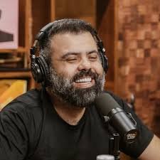 levisback's tweet photo. Existem pessoas tão pobres que tudo o que têm é dinheiro.

Agora, não me restam dúvidas que o Monark estava certo. https://t.co/inOPHFEYJO