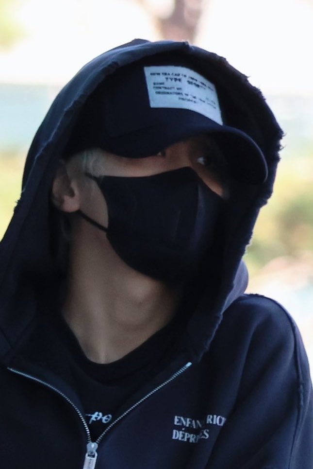 xneojunx's tweet photo. haechan’s still platinum blonde for the redline in jakarta!! JKT SO LUCKYYY 🙏 https://t.co/QHJXovt2jA