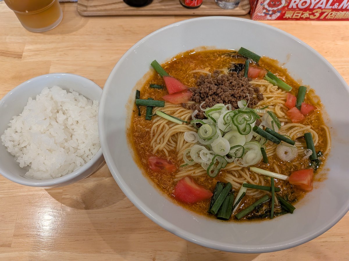 syankusu923's tweet photo. 水戸市 ふる川
久しぶりに朝ラー✌️
限定の酸辣湯麺🍜
おしゃれな一杯ですね👍
酸っぱ辛いのが良いですね～🙆
本日も美味しく頂きました🙋
ごちそうさまでした🙏 https://t.co/9rAuG828z4