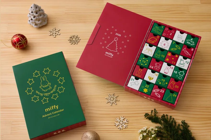 miffy_update's tweet photo. ✨🐰【ハウステンボス情報】🐰✨

「ミッフィー・クリスマス」

新グッズも登場🐰
・クリスマスマスコットリース
・雪だるま ミッフィー＆メラニー　マスコットキーチェーン
・クリスマスアドベントカレンダー

📅11/6〜販売予定
※アドベントカレンダーは11月中販売予定

🔗 https://t.co/CVLKylTI8C https://t.co/uvPjgfNJ2z