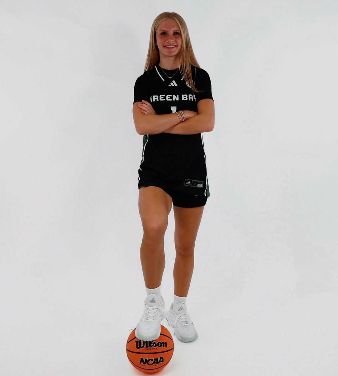gretalayton15's tweet photo. Blessed to have received an offer from The University of Wisconsin Green Bay! Thank you to Coach Karius and the coaching staff for this opportunity! Go Phoenix! 🤍💚 #uncommitted #unofficialvisit 
@WCUgirlshoops 
@PGHMinnesota 
@biglakegbb 
@JrAllStarMN https://t.co/jm5J1gqYkP