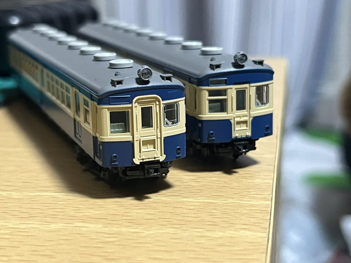 KeimaMedai's tweet photo. 定期的に衝動で増備しているKATOの飯田線旧国シリーズ

初めてクハ68がダブったので、「流石に使い回しかなぁ〜」とか思いながら並べてみたら！！！！！

ちゃんと違う！！！！！凄すぎ！！！！！

お見逸れしました。 https://t.co/uSBZEtOU4g