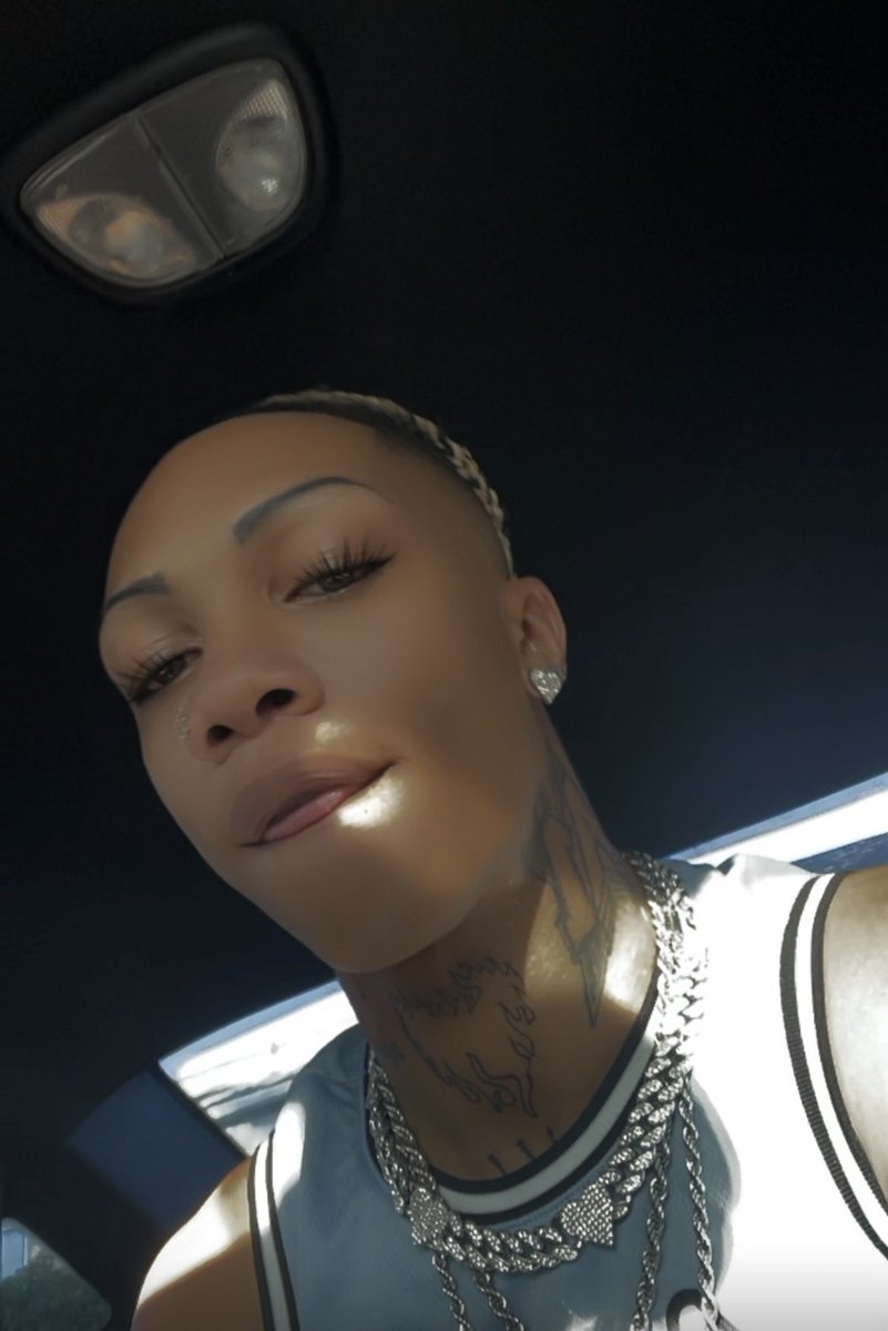 FairykingT's tweet photo. Video Screenshots 🩵🥶 https://t.co/GmMP3AfMaA