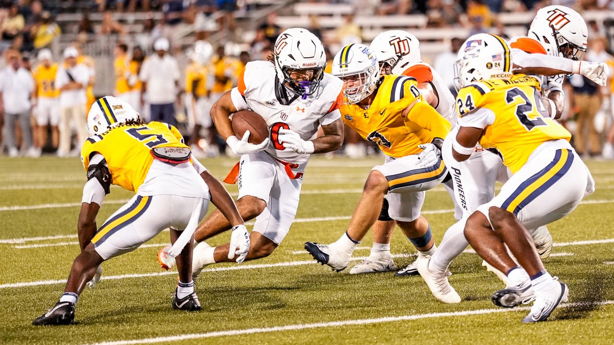 TusculumSports's tweet photo. .@TusculumFB travels to nationally-ranked Mars Hill Saturday in key SAC battle #PioneerUP #BeatMHU
Preview: https://t.co/FDbtm96wkT https://t.co/FjzFtcaxfy