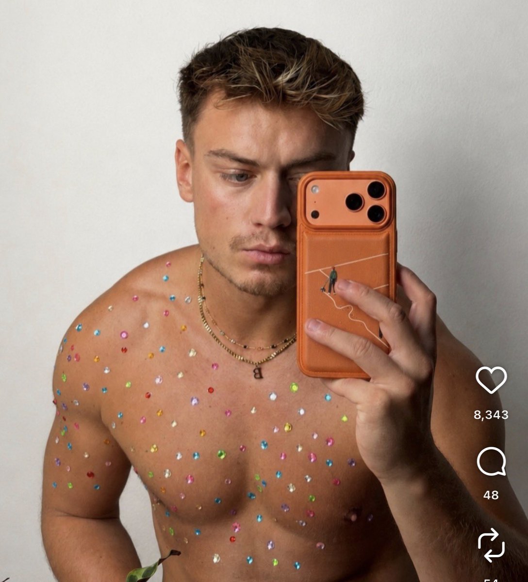 D_Radiance's tweet photo. i just know the gays are going to run this trend into the ground on halloween https://t.co/Jrz7ILnPul