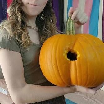 ArmouredPetals's tweet photo. ㅤ

ㅤ❝ Finally , my harvest of
ㅤpumpkins can show their
ㅤstu―

ㅤ𝐖𝐇𝐎 𝐂𝐀𝐑𝐕𝐄𝐃 𝐀 𝐁𝐔𝐓𝐓 𝐎𝐍
ㅤ𝐌𝐘 𝐁𝐄𝐋𝐎𝐕𝐄𝐃 𝐏𝐔𝐌𝐏𝐊𝐈𝐍𝐒? ❞

ㅤ https://t.co/kzZd2Xjj6J