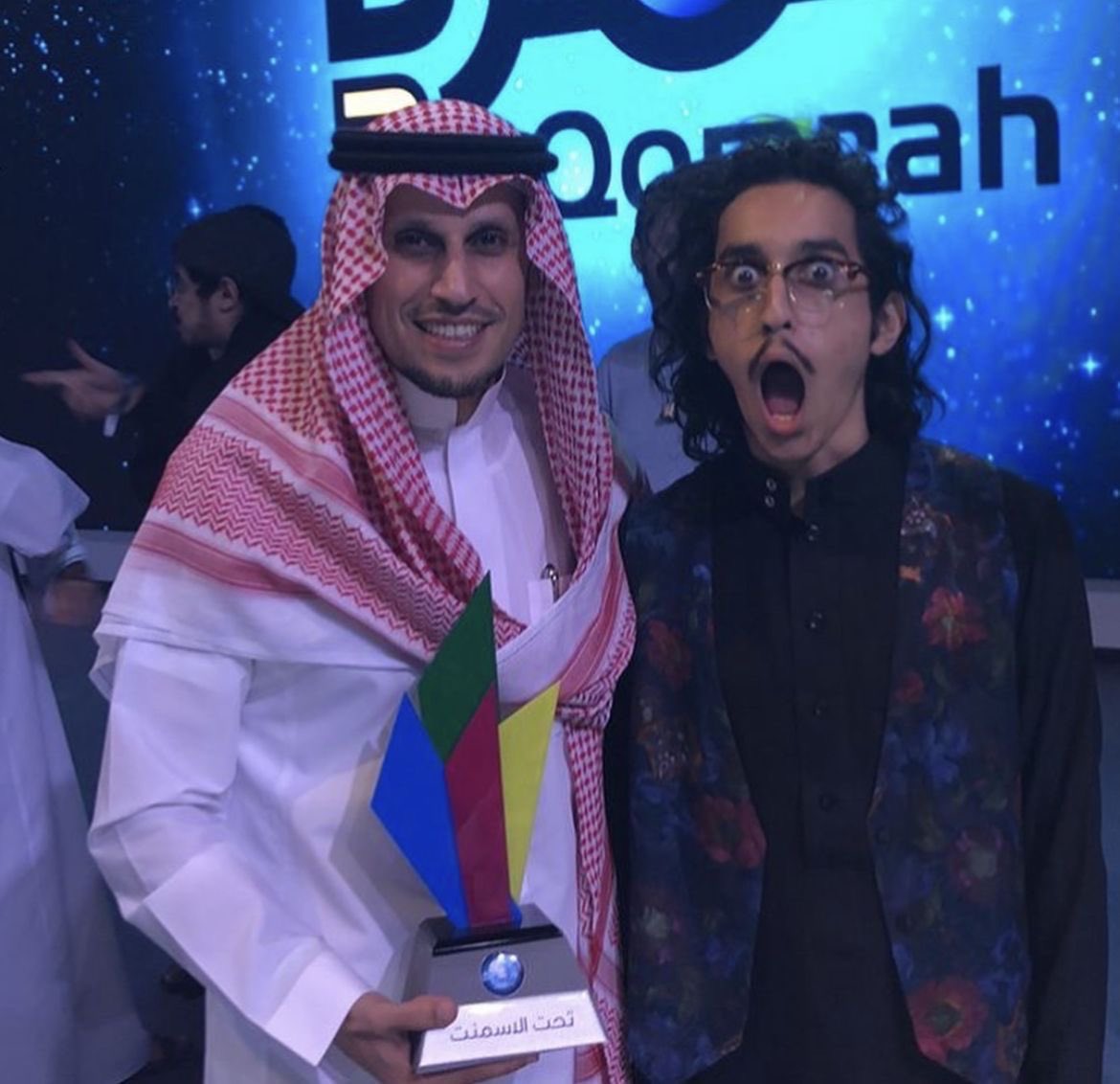 ahmadpolo's tweet photo. مخي مشلول اقول ما اقول ولا اسوي كول 
يمين يسار ولا على طول 
على طوول خجول بس عجول 
ارسلت لها احبك قالت لي لوول https://t.co/uT9CZ9FeVY