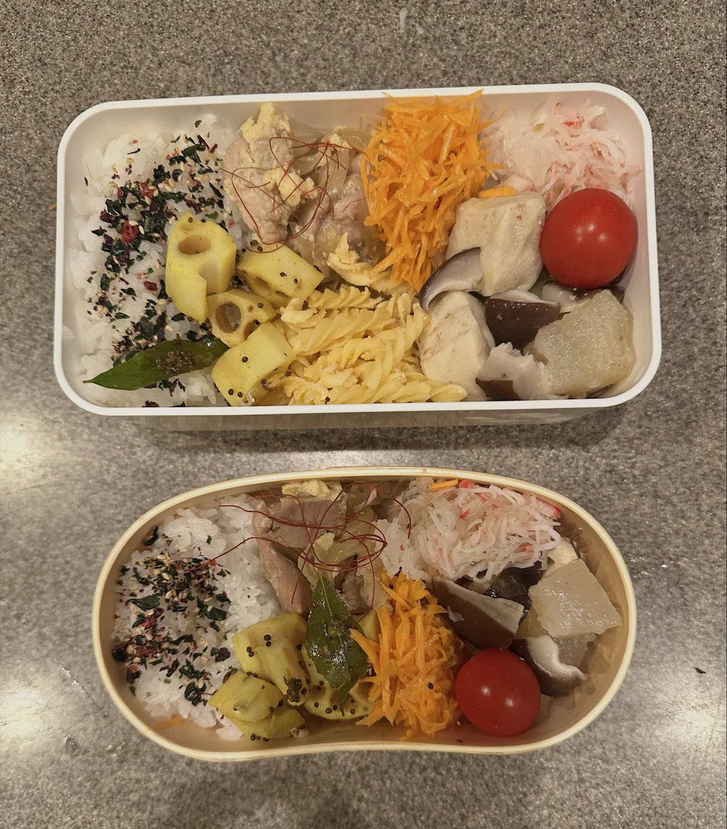 Peanut___nut's tweet photo. 朝詰めるだけにしておくと楽だね。
時間に余裕があったので、ワンピースにアイロンかけた
#夫弁当　#自分弁当 https://t.co/bjiRzLEmeb