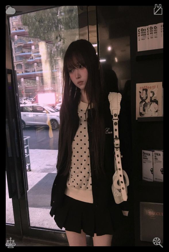 RazerShira's tweet photo. 🥭Fish walk Swimming“Yes, ma’am,” Mia said, “I’ll start right away, I’ll find him, I’ll bring him to you, no mistakes, I promise.” Elara hung up, sitting down at her desk, staring at the folder, at her father’s photo, her eyes cold, unblinking. https://t.co/MONP66QR1G