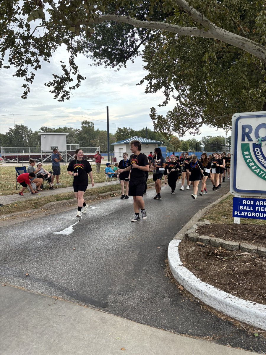 DandurandJason's tweet photo. 2026 Homecoming Parade! 
#GoShells #RoxanaProud 
@RHS_Shells https://t.co/pCpGCE4afE