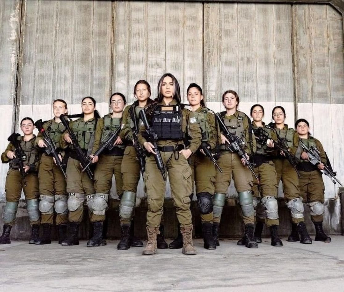cherrylovel3's tweet photo. Don't Lie

If you support Israel than Give Thumbs-up 👍 to IDF angel's. 🇮🇱 https://t.co/mqzsEa8xYM