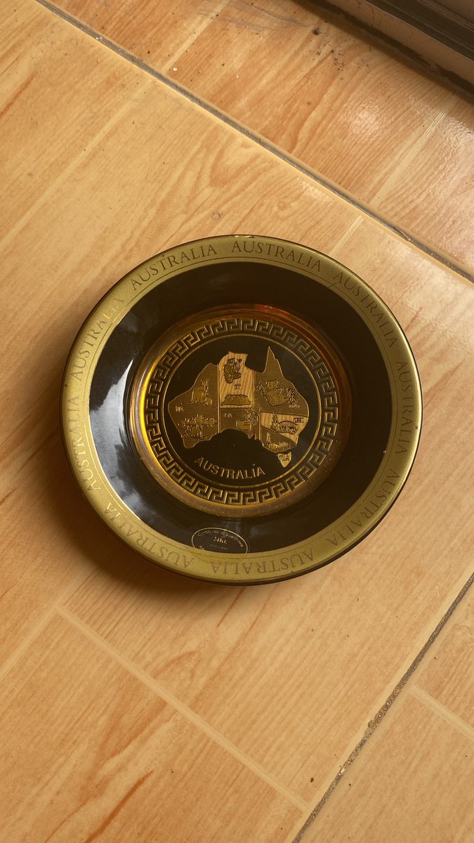 ramfelblock's tweet photo. @ausgov Our Proof of Purchase. 
#Australia #Australian #artifact #ownership https://t.co/dErg2wpIU8