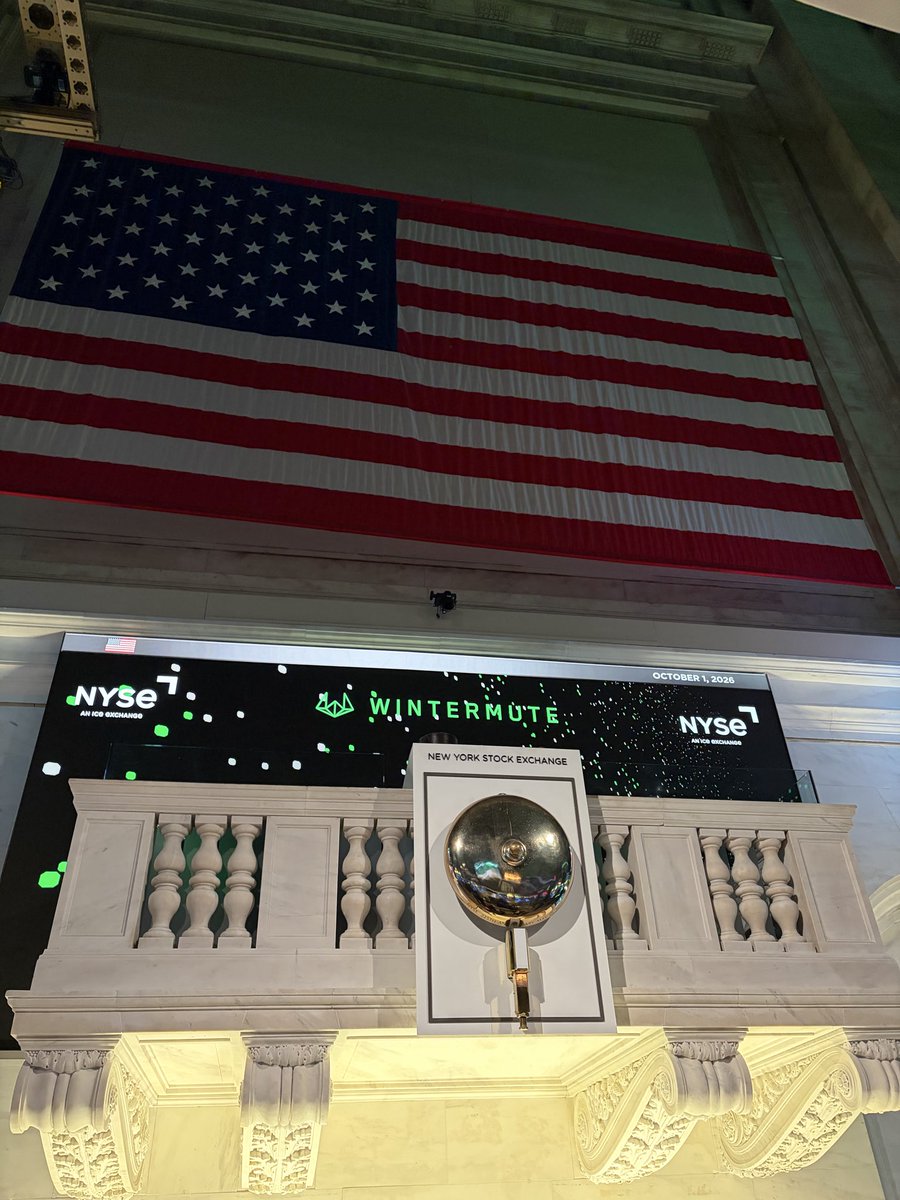 KumananKR's tweet photo. An evening with @wintermute_t  at the @NYSE @EvgenyGaevoy 

Congrats on becoming a US registered broker-dealer. https://t.co/b0dXMLrSex