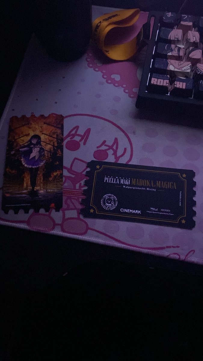MavierPirula's tweet photo. MARRUECOS MAGICAAA KTM PELICULON NO LLORE PERO DIOS QUE CHULO lo malo es que los 2 boletos que pude obtener fueron de homura si alguien tiene de madoka le cambio uno jeje y esta vez no fui solo gracias a dios me acompañaros y por si se preguntan ni pude sacar fotos me dio paja https://t.co/06sZnfSnPf