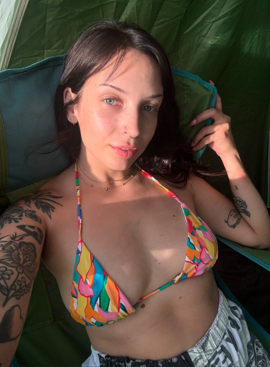 ana_mcg's tweet photo. Worship the energy, respect the woman😍😛👅 https://t.co/UNdGpOfgwq
