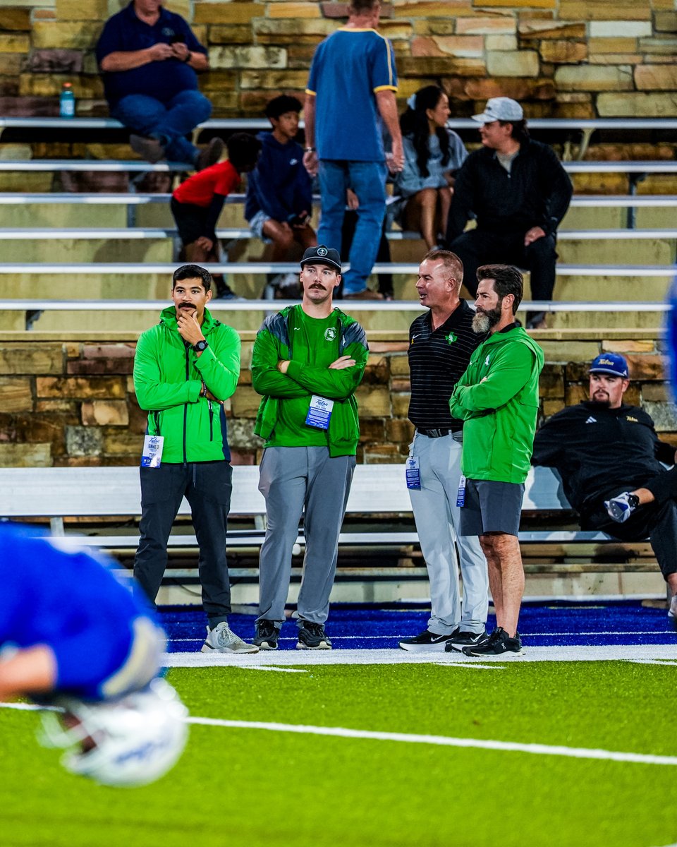 MeanGreenFB's tweet photo. Good to see @Masonfine09 and @JASONPIRTLE007 here today! 

#GMG🦅 https://t.co/zVmJZEjWSO