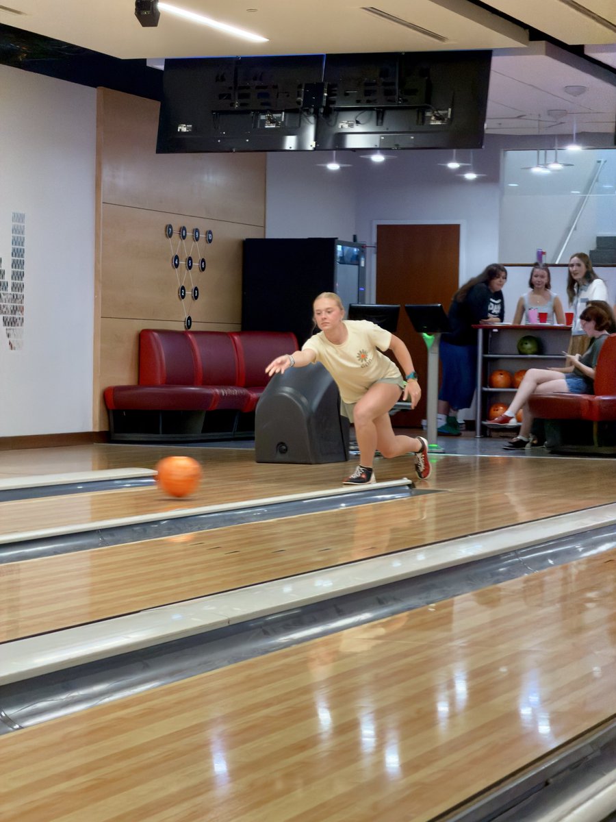 TPUSA_LU's tweet photo. Tonight our chapter rolled to the polls!
We bowled, enjoyed pizza and soda, checked students' voter registration status, registered students to vote, and had a whole lot of fun!🎳🍕🗳️🥤🤪
@tpusastudents https://t.co/6AJNGX6vYr