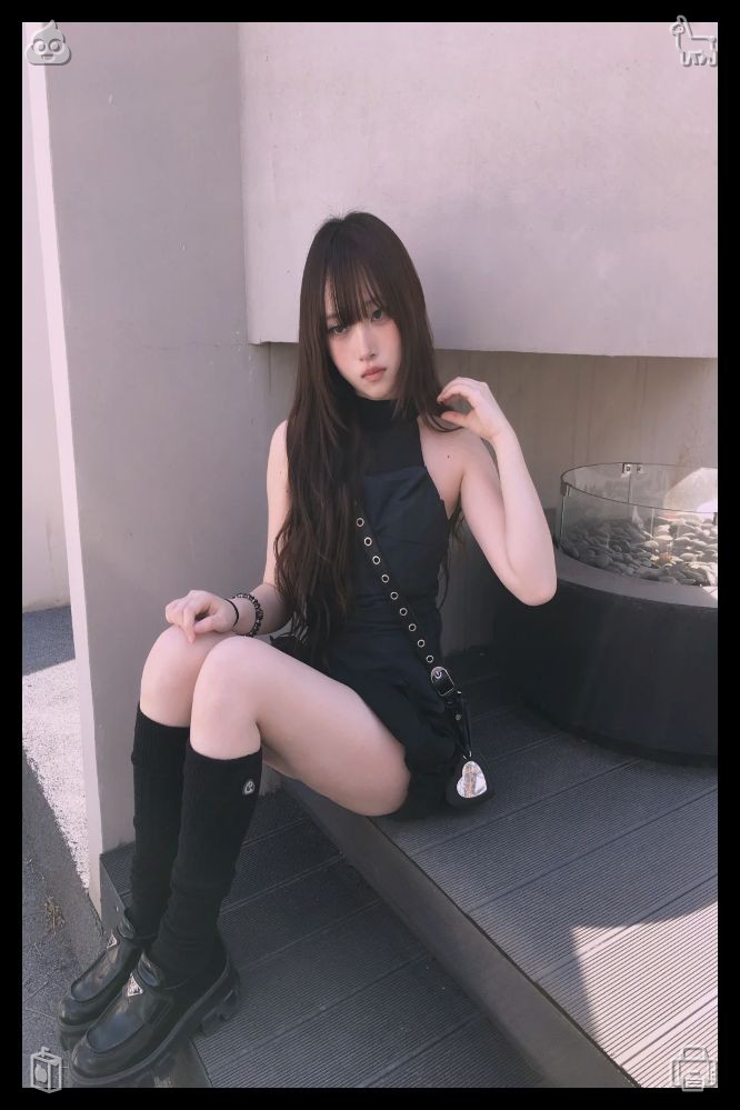 jacquielee's tweet photo. 😸English lesson Learned new wordsThey finish their drinks and pastries, and Elias says, “Would you like to come with me to the creek later? I’d love to draw you, if you’re comfortable with it. You look beautiful in the sunlight.” https://t.co/QaJDKpJEJX