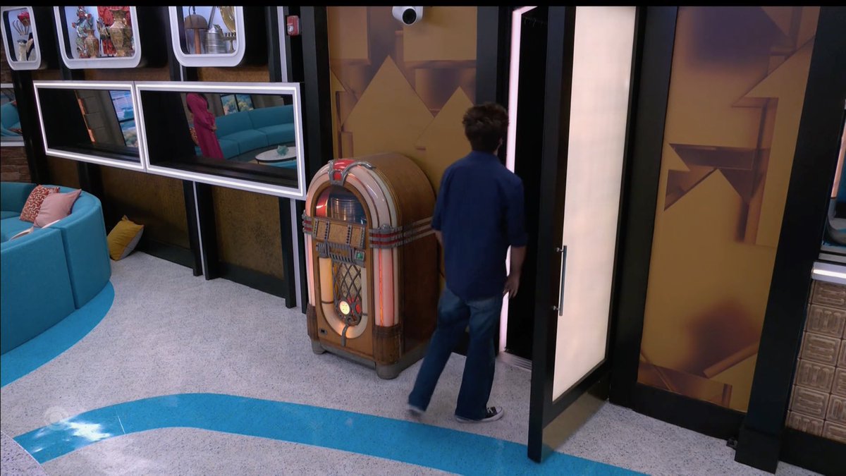suRYvor's tweet photo. Drew getting evicted by the last remaining icon is pure poetry #BB28 https://t.co/UomF7sxRiK