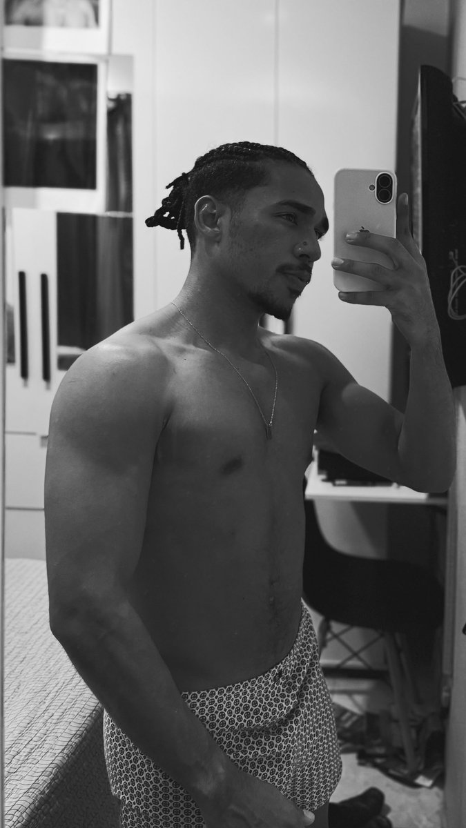 LeoSoaresIS's tweet photo. 🥵😏 https://t.co/11Api5k2uM