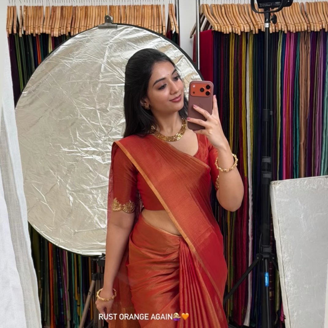 Jhonsnowi1's tweet photo. That kolukolu idupuu idupa thoppai ah 😫😮‍💨😋😋😋

Avala okkum podhum adhum senthu kulungum 💦💦💦 
Idhu maari konjam odambu patha ennamo oannudhu 😮‍💨😮‍💨😮‍💨 https://t.co/USppCDtZNm