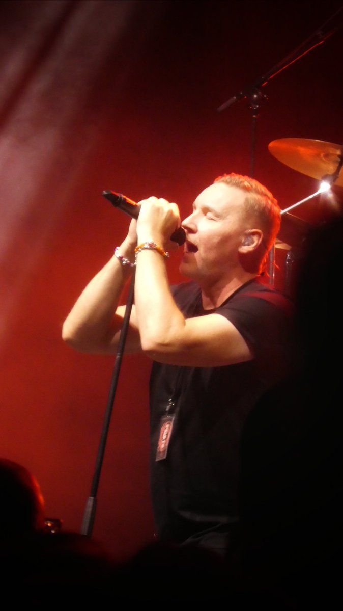 DonnaSluggett's tweet photo. My POTF favourite photos and videos from 27.09.2026 - London.
Now uploaded to Instagram: https://t.co/XTAJgg7KLC
A fantastic close to a beautiful anniversary tour.
Until next time. 🙏🤘🎸
#poetsofthefall #potf #echoesofthecarnival #02shepherdsbushempire
#carnivalofrust https://t.co/IcRoMFiVIt