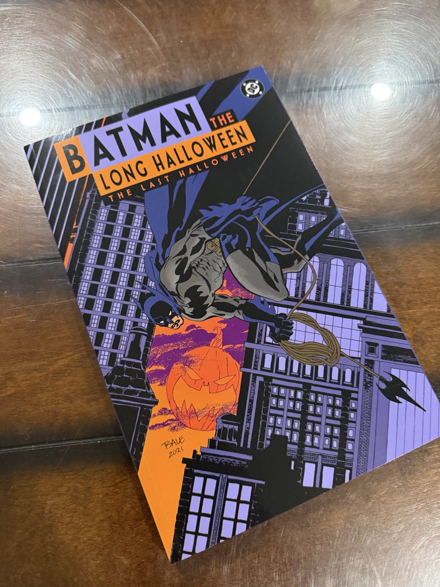 burnedntoasted's tweet photo. Kicking off October with a follow up to my favourite comic of all time. #Batman The Last Halloween https://t.co/17i90u9NMW