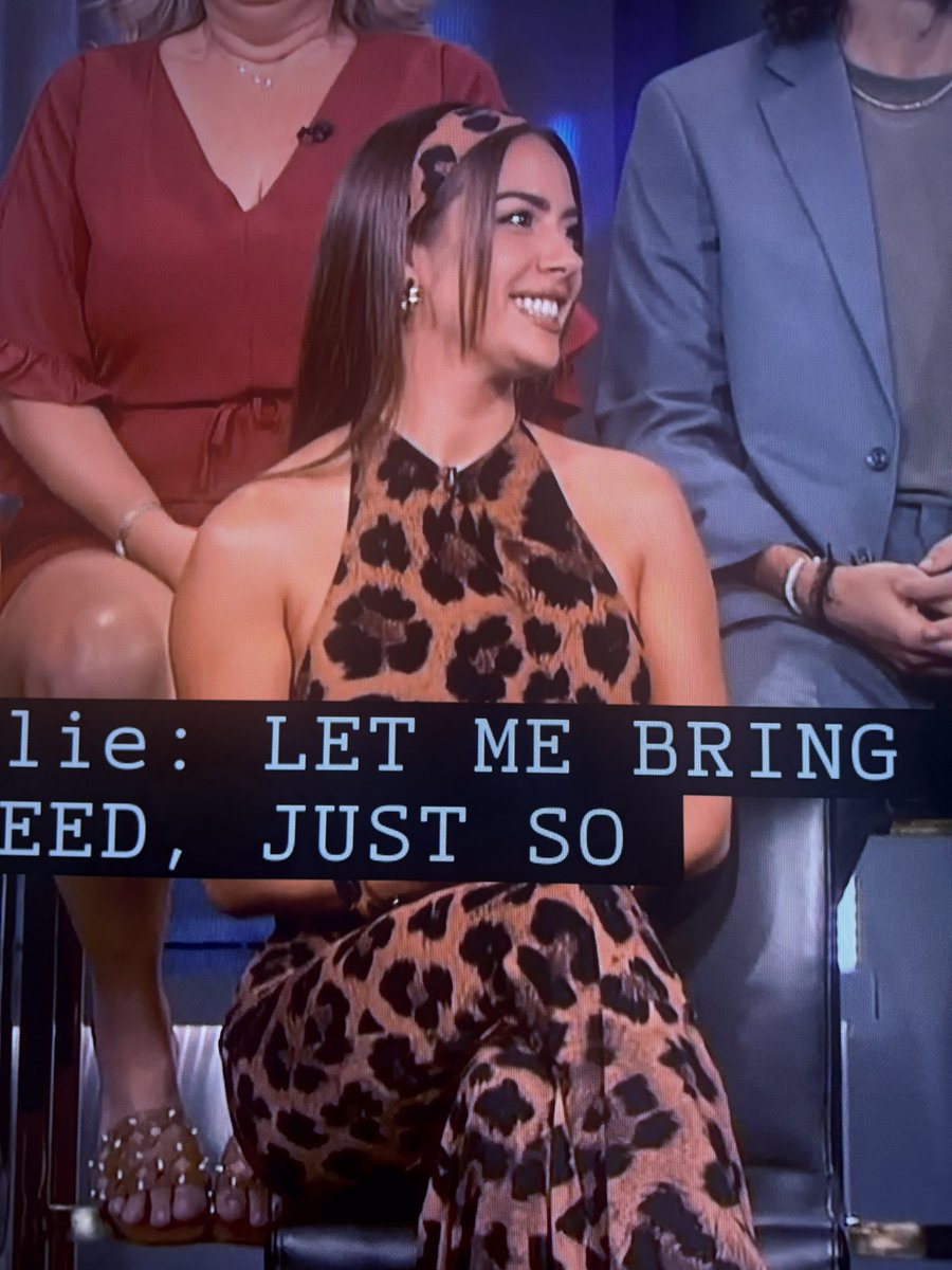 cupidsairrow's tweet photo. BITCH DEE LOOKS SICKENINGGGGGGGGGGGGGGG #BB28 https://t.co/NWxVQYo9kE