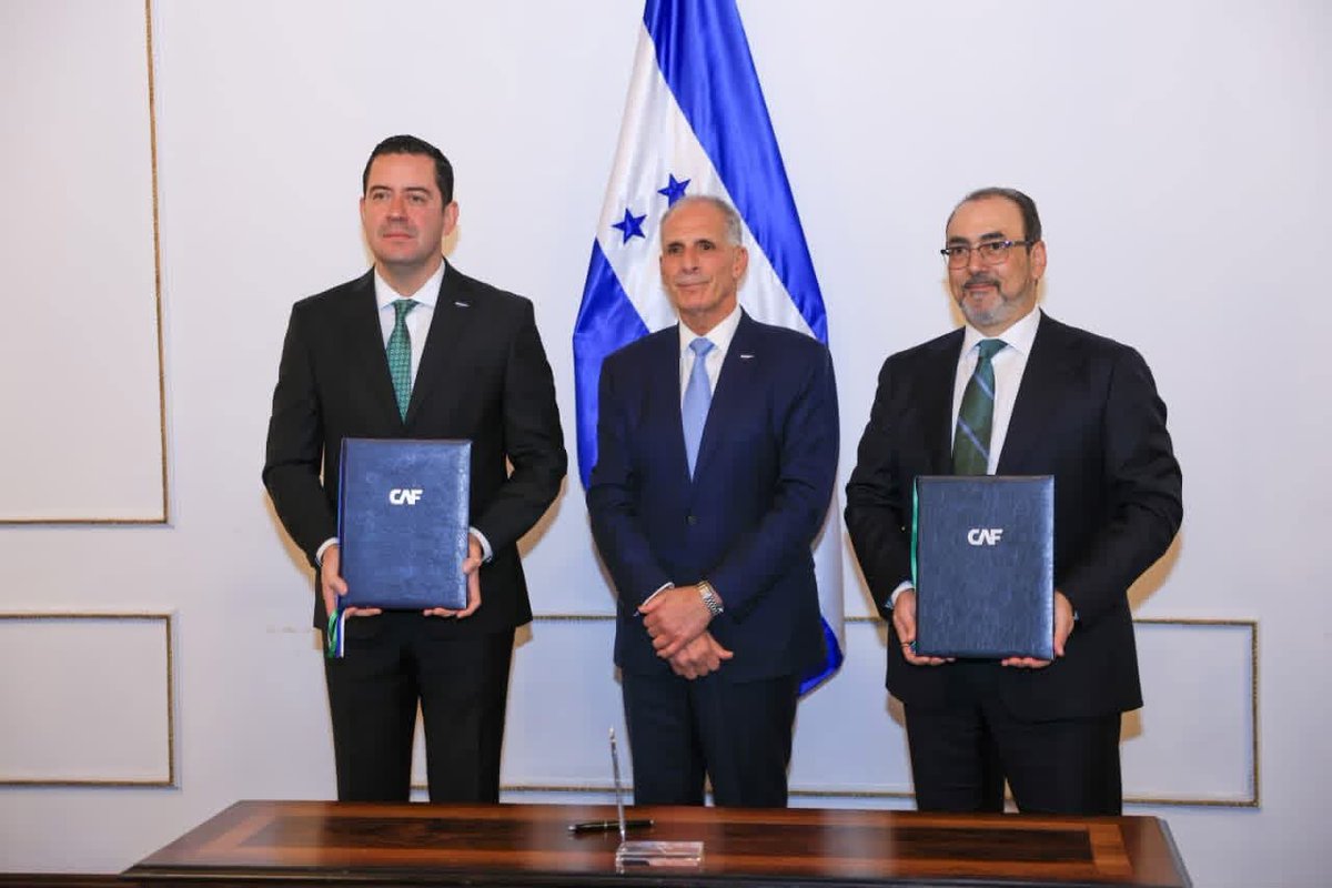 televisur's tweet photo. CAF aprobó un préstamo de hasta US$177 millones para modernizar el sistema eléctrico de Honduras. El proyecto contempla una nueva línea de transmisión y subestaciones en la zona centro-sur, beneficiando directamente a unos 865 mil habitantes. 🇭🇳⚡ https://t.co/Lfbph4bKsL